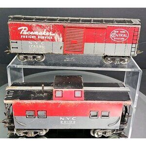 Marx O GaugeFreight Car And Caboose Pair Tin Train Vintage Railroad Made In USA